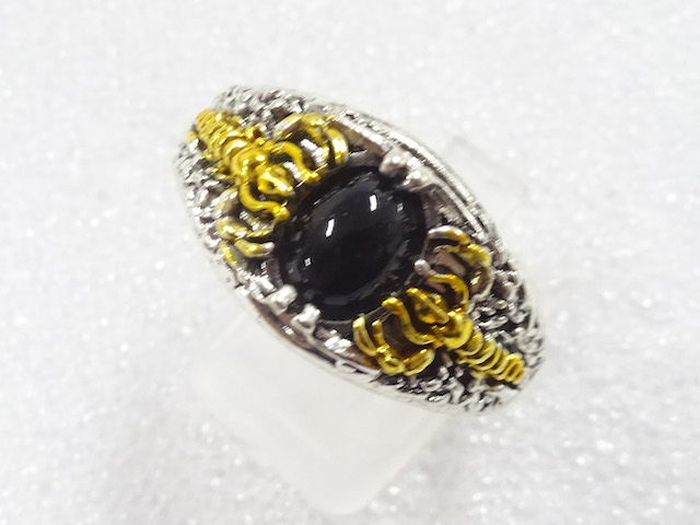 JAPANESE KIMONO / ANTIQUE COLORED STONE RING (SIZE 28)